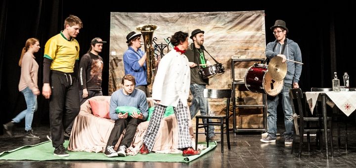 konservatuar-mezuniyet-tiyatro-gosteri-video-kamera-cekimi-yapan-yerler-oyunculuk-bitirme-tezi-final-oyunu-video-kaydi-tiyatro-konser-video-kamera-cekimi-istanbul