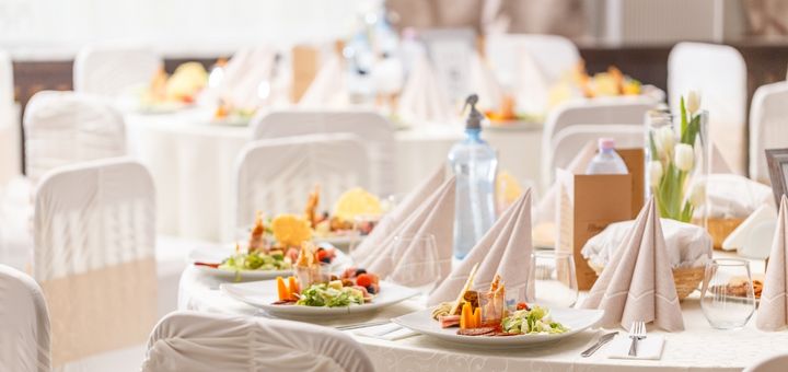 tekne-dugun-fotoğraf-cekimi-tekne-dugunu-teknede-fotoğraf-cekimi-yapan-yerler-uygun-fiyatli-fotoğraf-cekimi