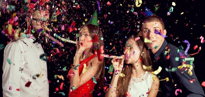 yeni-yil-partisi-video-kamera-cekimi-sirket-yeni-yil-eglencesi-video-cekimi-yeniyil-partisi-kamera-cekimi-etkinlik-yilbasi-partisi-video-cekimi-yil-basi-partisi-kameraman